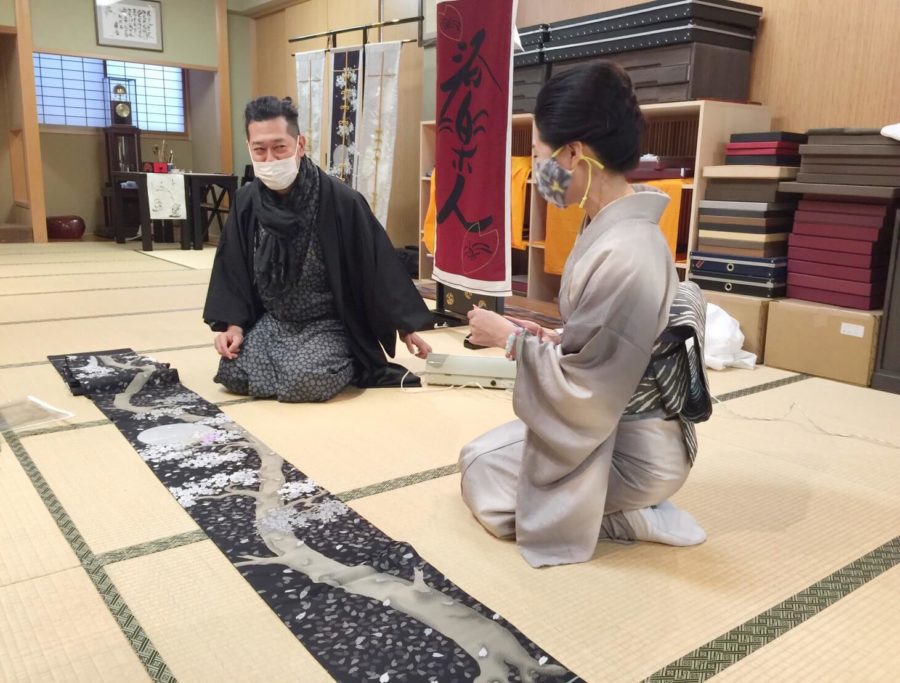一般公開は初！誰ともかぶらない特殊な染め加工着物【玉蟲染】京都で 